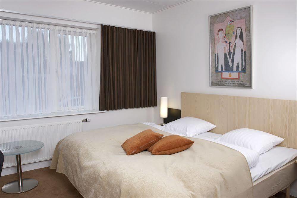 Hotel Jernbanegade Kibæk Esterno foto