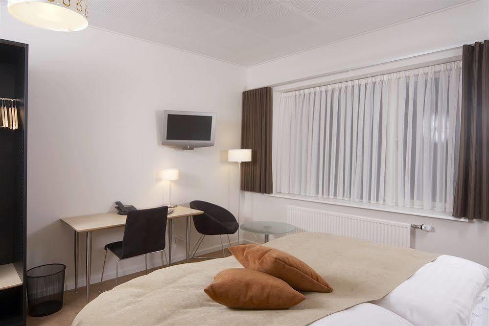 Hotel Jernbanegade Kibæk Esterno foto